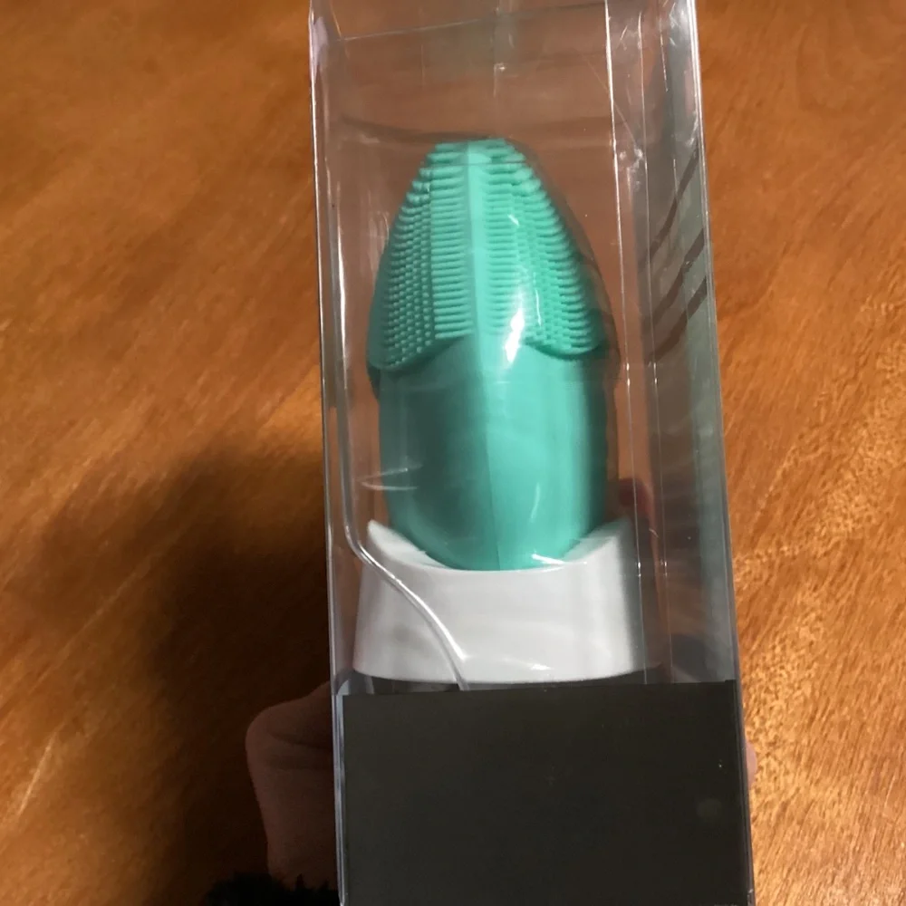 Walgreens Rechargeable Silicone Facial Cleanser New
